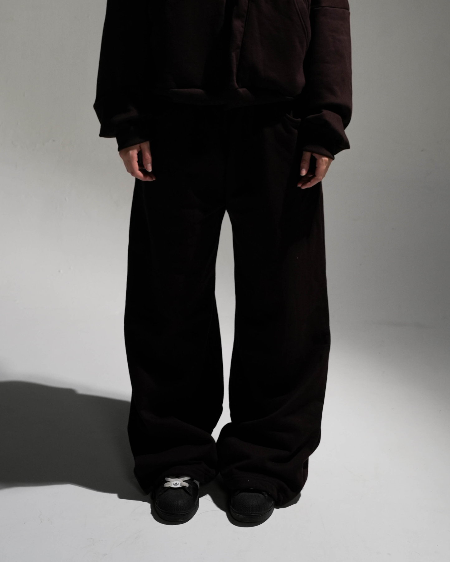 BUZO STILL HEAVY MARRÓN