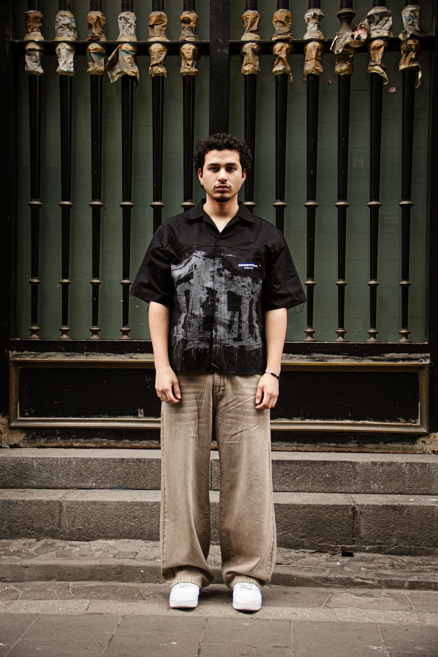 Camisa "Construction" Negro